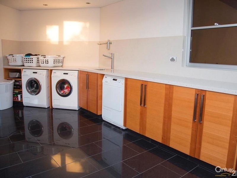 27 The Strand, Bunbury WA 6230