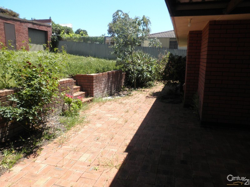 5 Saunders Street, Collie WA 6225