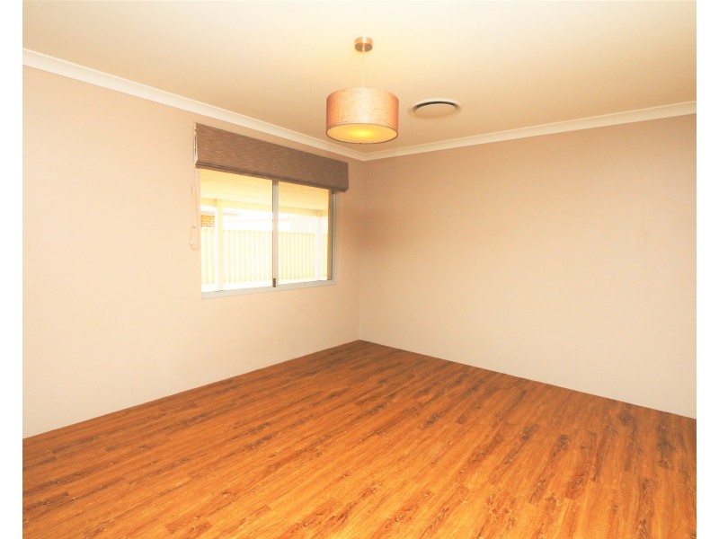 9 Tiffany Centre, Dalyellup WA 6230