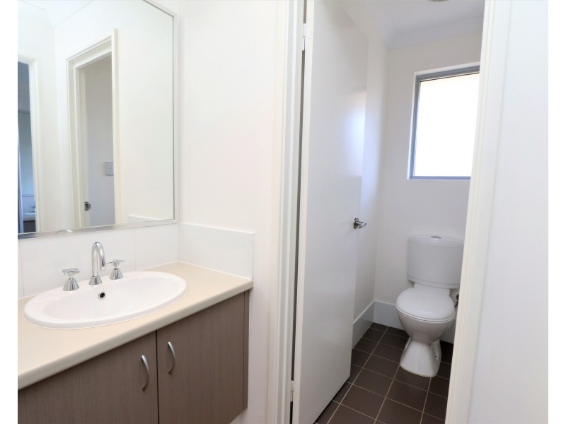 9 Tiffany Centre, Dalyellup WA 6230