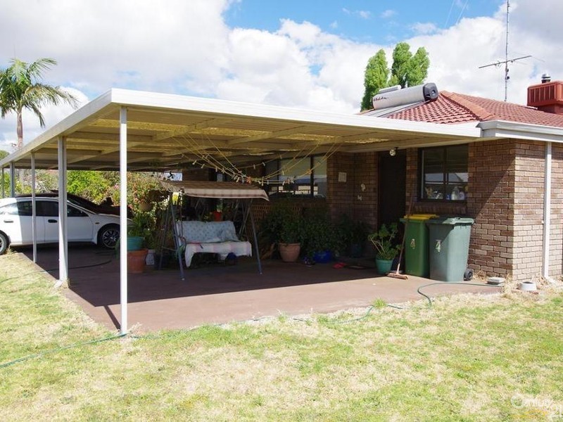 4 Clearys Road, Dardanup WA 6236