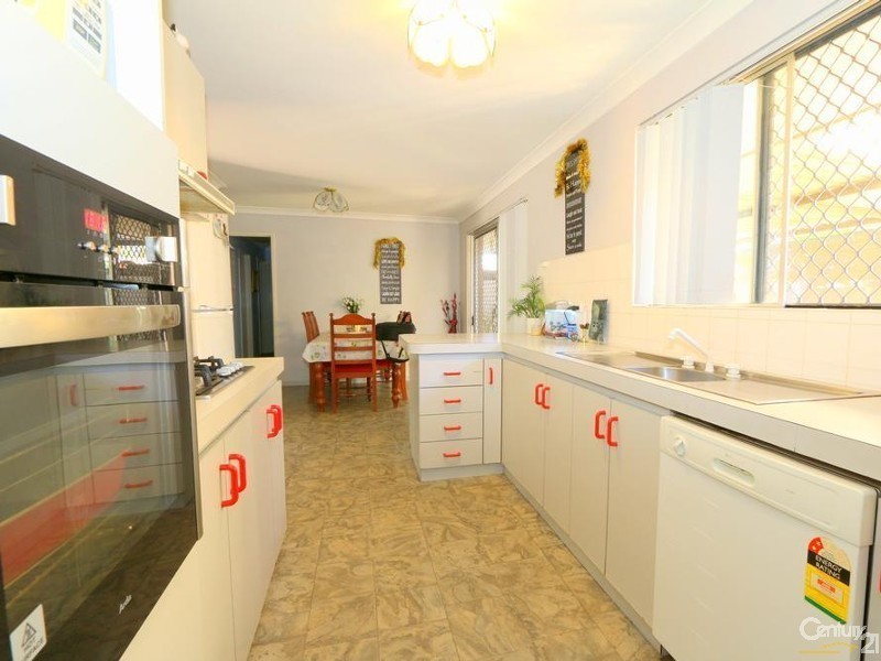 11 Kinkella Drive, Carey Park WA 6230