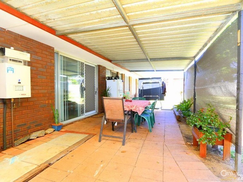 11 Kinkella Drive, Carey Park WA 6230