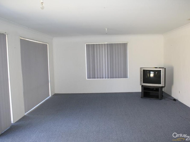 10 Dravite Way, Dalyellup WA 6230