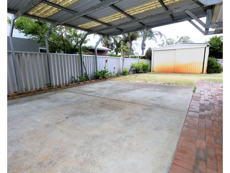 10 Sulphur Street, Withers WA 6230