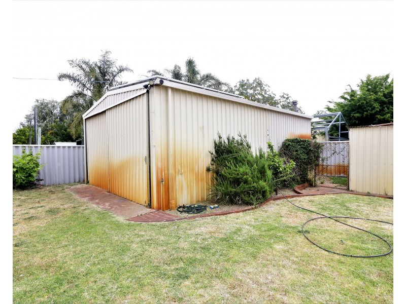 10 Sulphur Street, Withers WA 6230