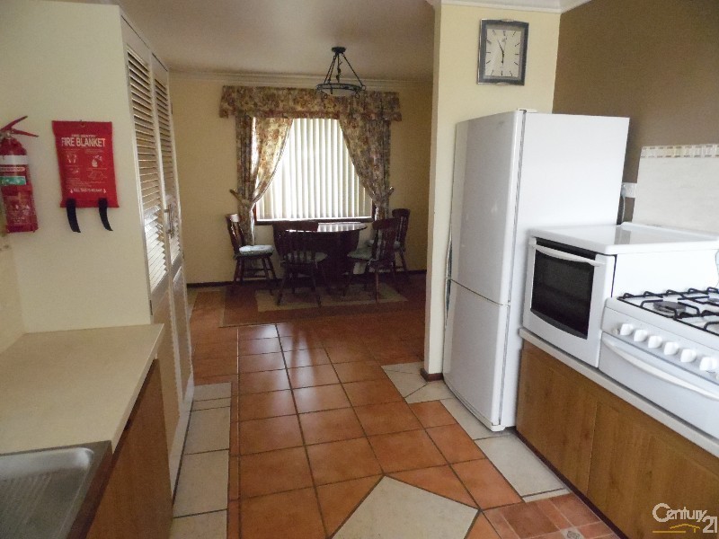 17 College Row, South Bunbury WA 6230