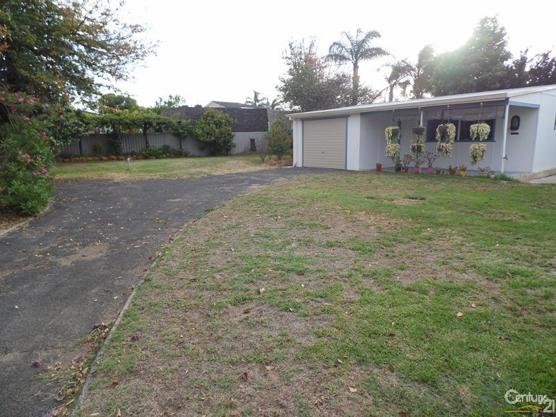 17 College Row, South Bunbury WA 6230