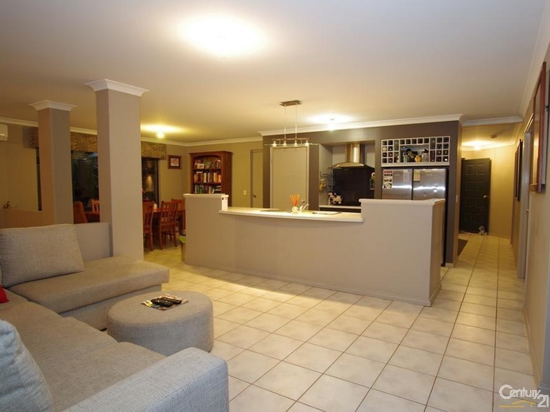 23 Blaxland Road, Dalyellup WA 6230