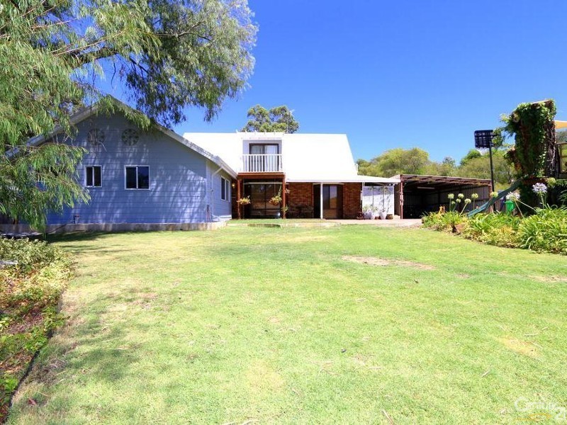 13 Christopher Way, Boyanup WA 6237