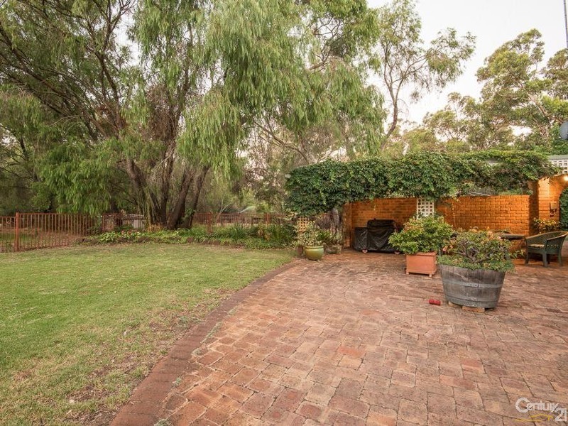 186 Mangles Road, Capel WA 6271