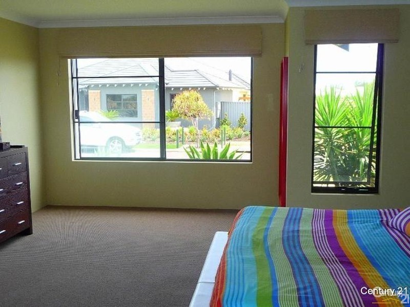 1 Flowerdale Court, Millbridge WA 6232