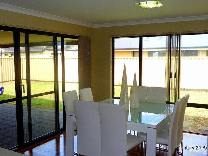 1 Flowerdale Court, Millbridge WA 6232