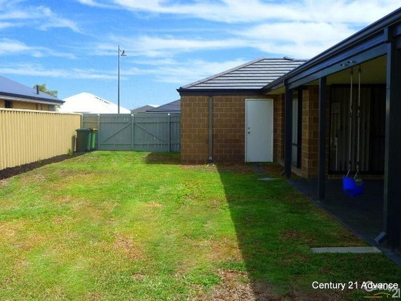 1 Flowerdale Court, Millbridge WA 6232