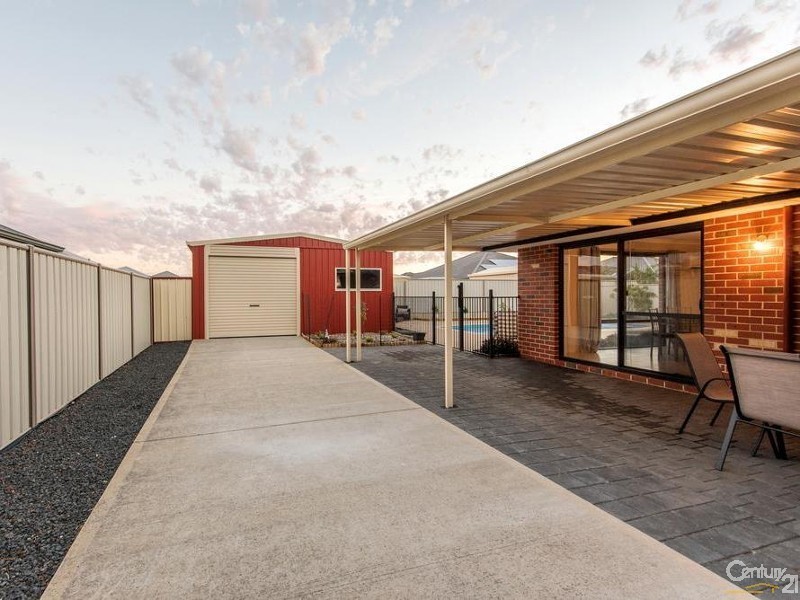 14 Golden Beryl Avenue, Australind WA 6233