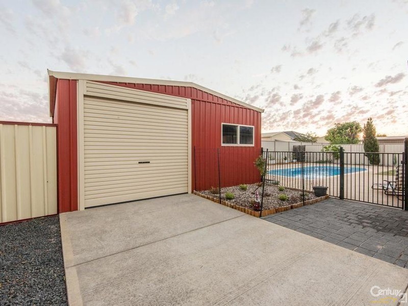 14 Golden Beryl Avenue, Australind WA 6233