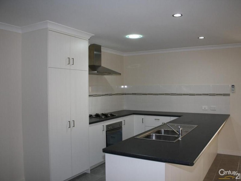 10/21 Pearce Road, Australind WA 6233