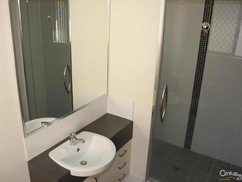 10/21 Pearce Road, Australind WA 6233