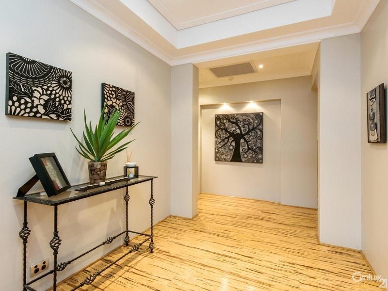 5 Westgarth Place, Leschenault WA 6233