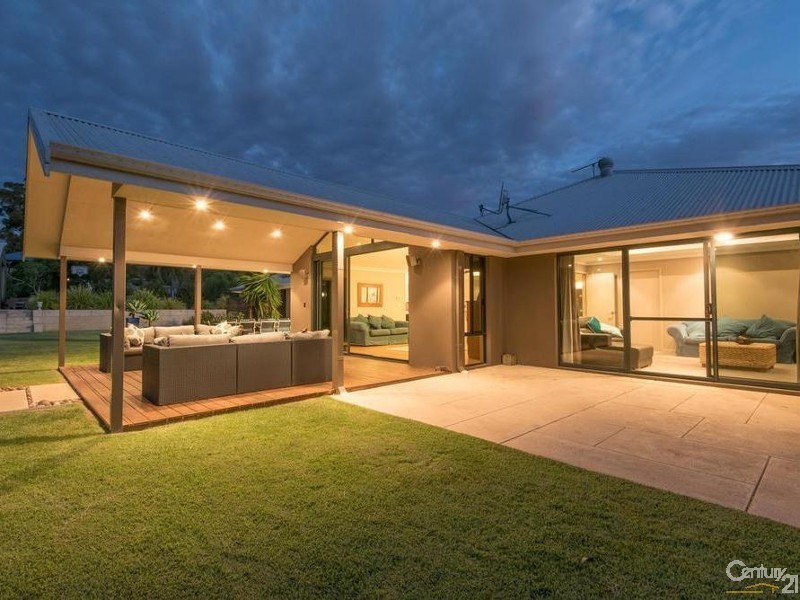 5 Westgarth Place, Leschenault WA 6233