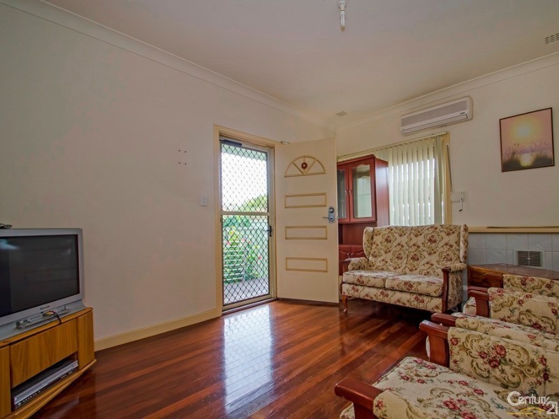 1/16 Flaherty Court, Carey Park WA 6230