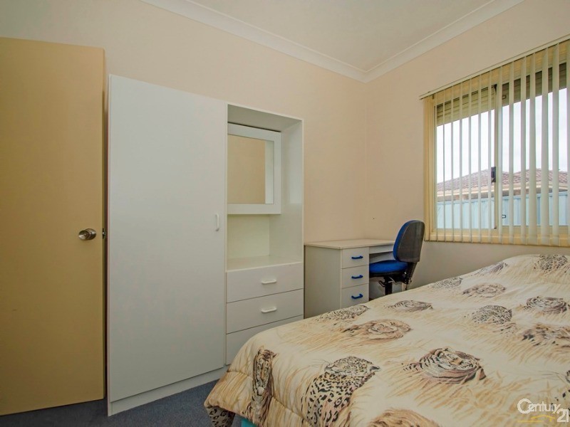 1/16 Flaherty Court, Carey Park WA 6230