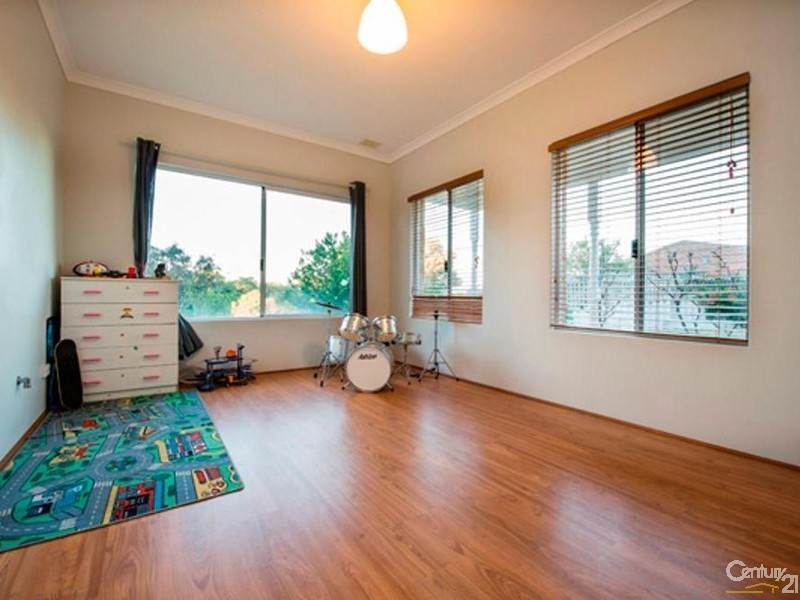 15 Lilly Court, Australind WA 6233