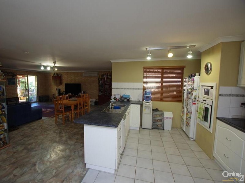 8 Coote Place, Usher WA 6230