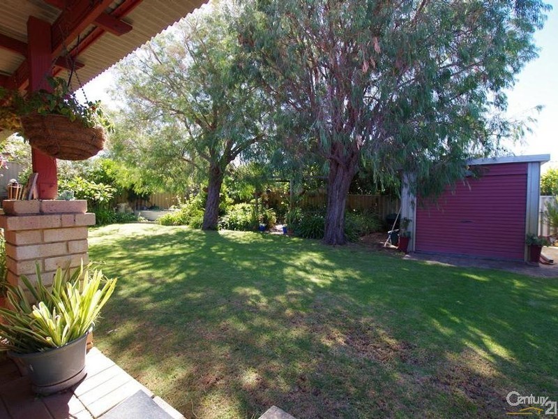 8 Coote Place, Usher WA 6230