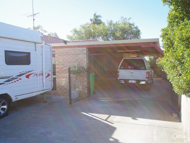 8 Coote Place, Usher WA 6230