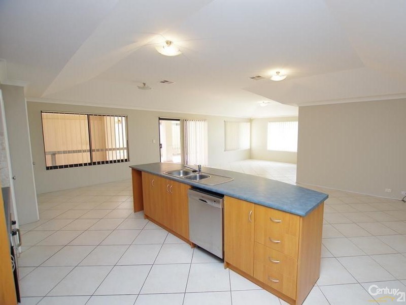 13 Melba Way, Dalyellup WA 6230