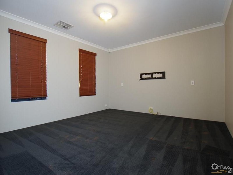 13 Melba Way, Dalyellup WA 6230