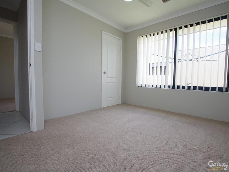 13 Melba Way, Dalyellup WA 6230