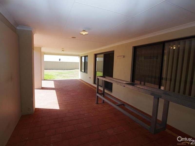 13 Melba Way, Dalyellup WA 6230