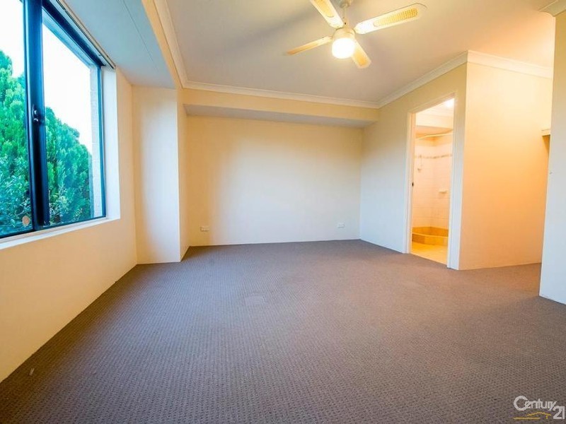 9 Hartog Road, Dalyellup WA 6230