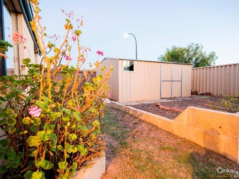 9 Hartog Road, Dalyellup WA 6230