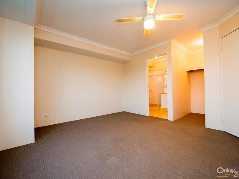 9 Hartog Road, Dalyellup WA 6230