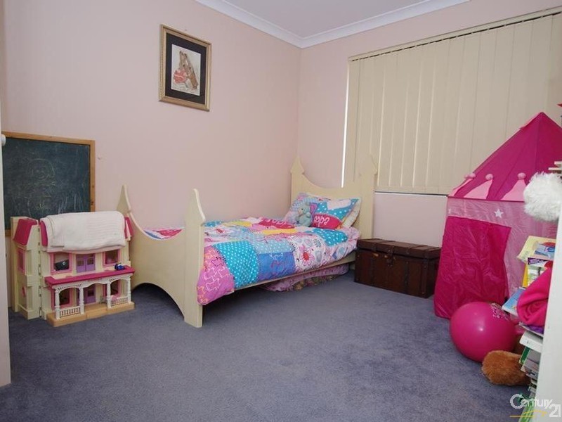 13 Goyder Way, Dalyellup WA 6230