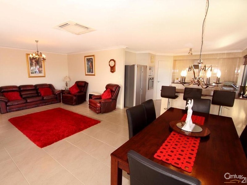 73 Wentworth Drive, Dalyellup WA 6230