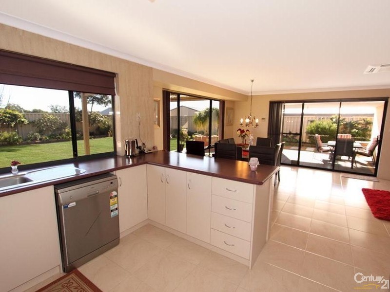 73 Wentworth Drive, Dalyellup WA 6230