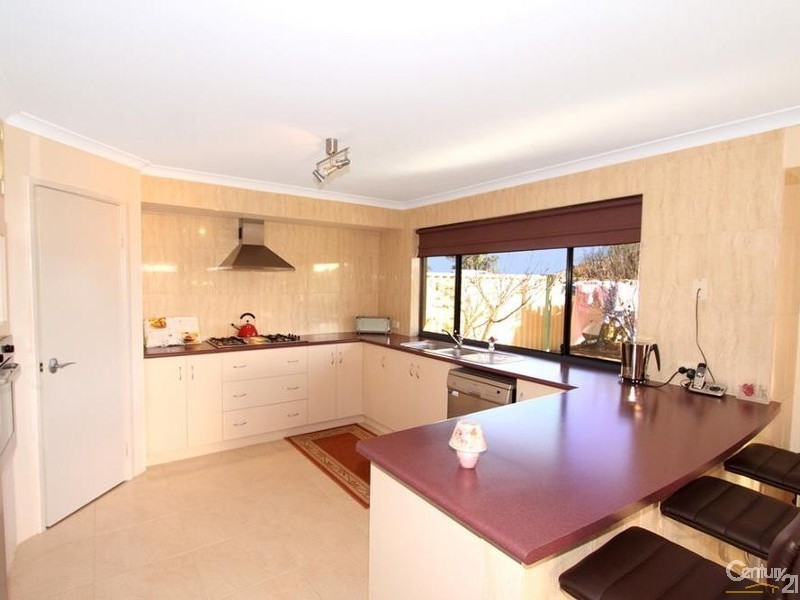 73 Wentworth Drive, Dalyellup WA 6230