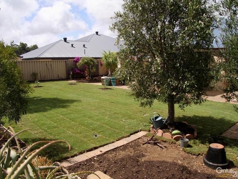 73 Wentworth Drive, Dalyellup WA 6230