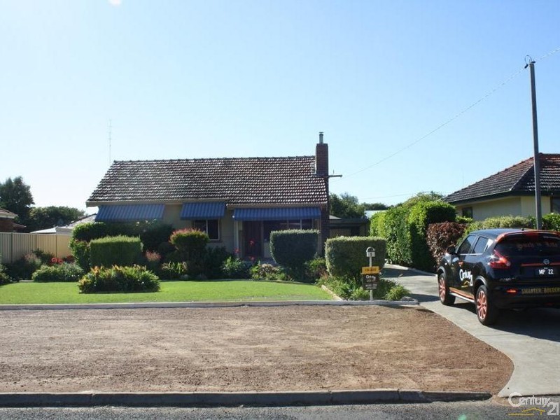 5 Nandup Street, Carey Park WA 6230