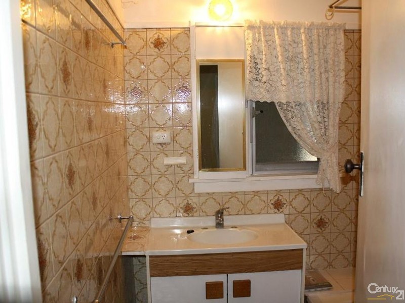 5 Nandup Street, Carey Park WA 6230