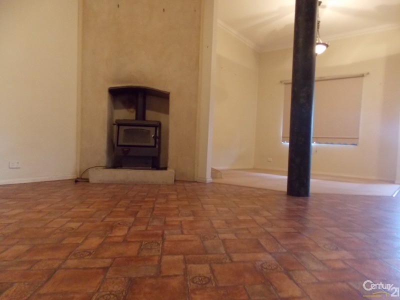 86 Johnston Street, Collie WA 6225