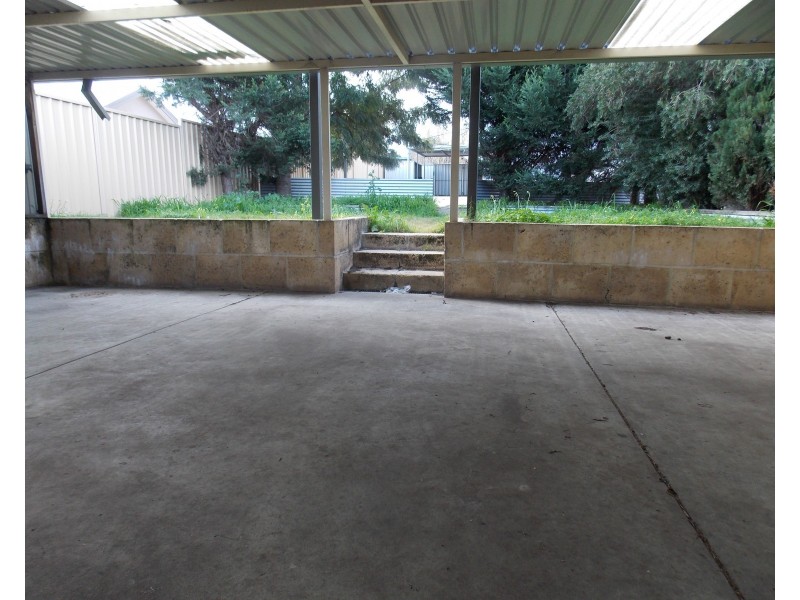 86 Johnston Street, Collie WA 6225