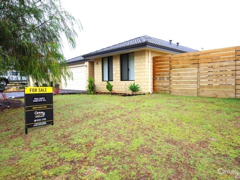 27 Lakeside Drive, College Grove WA 6230