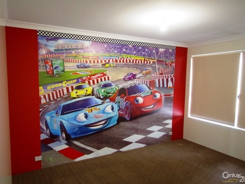 27 Lakeside Drive, College Grove WA 6230