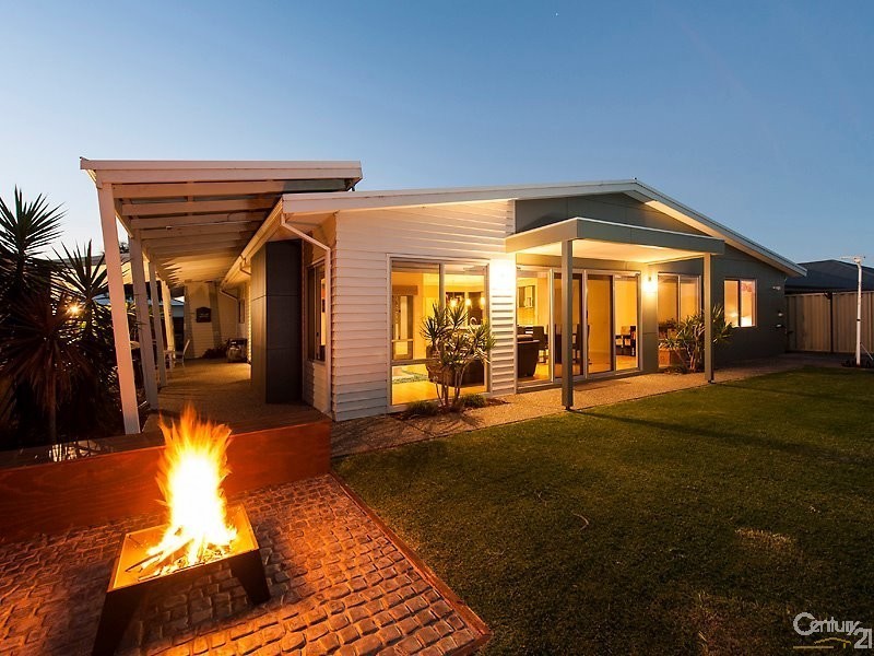 22 Nepean Turn, Millbridge WA 6232