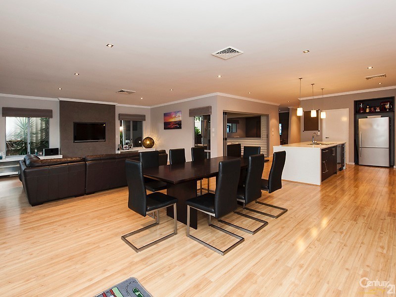 22 Nepean Turn, Millbridge WA 6232